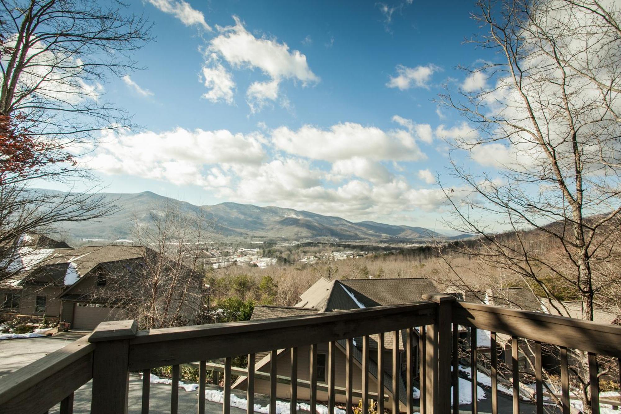 Red Plum Town Home Black Mountain Exterior photo